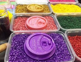 Ngành nhựa Việt Nam và bài toán phụ thuộc nguồn nguyên liệu