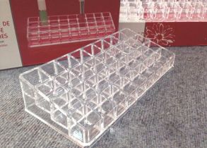 Khuôn nhựa mỹ phẩm 04