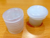 nap-nhua-05.jpg nap-nhua-05.jpg